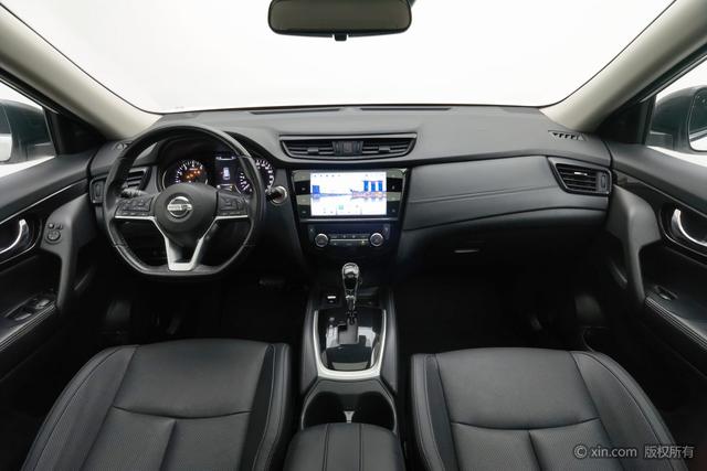 Nissan X-Trail 2023 2.0 L 2 WD — фото 12