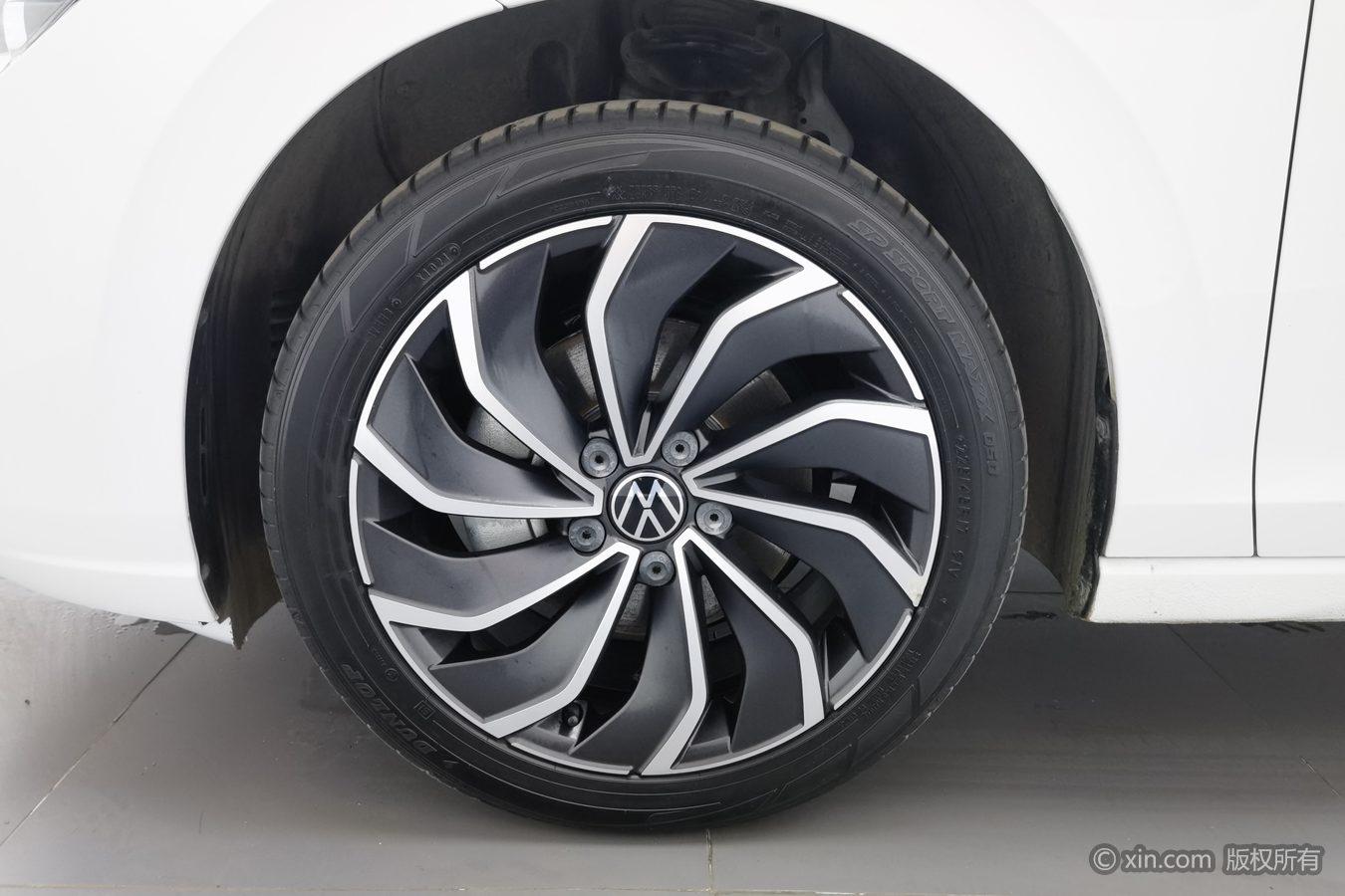 Volkswagen Golf 2021 200TSI DSG Pro