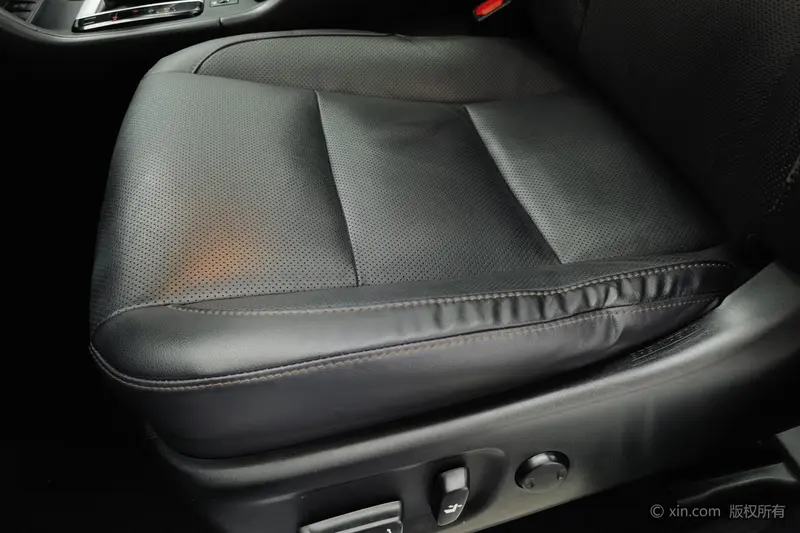 Toyota Highlander — фото 13