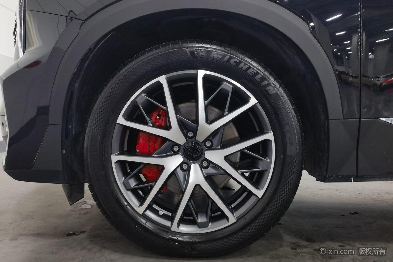 GAC GS8 2025 2.0TGDI 5 мест Luxury