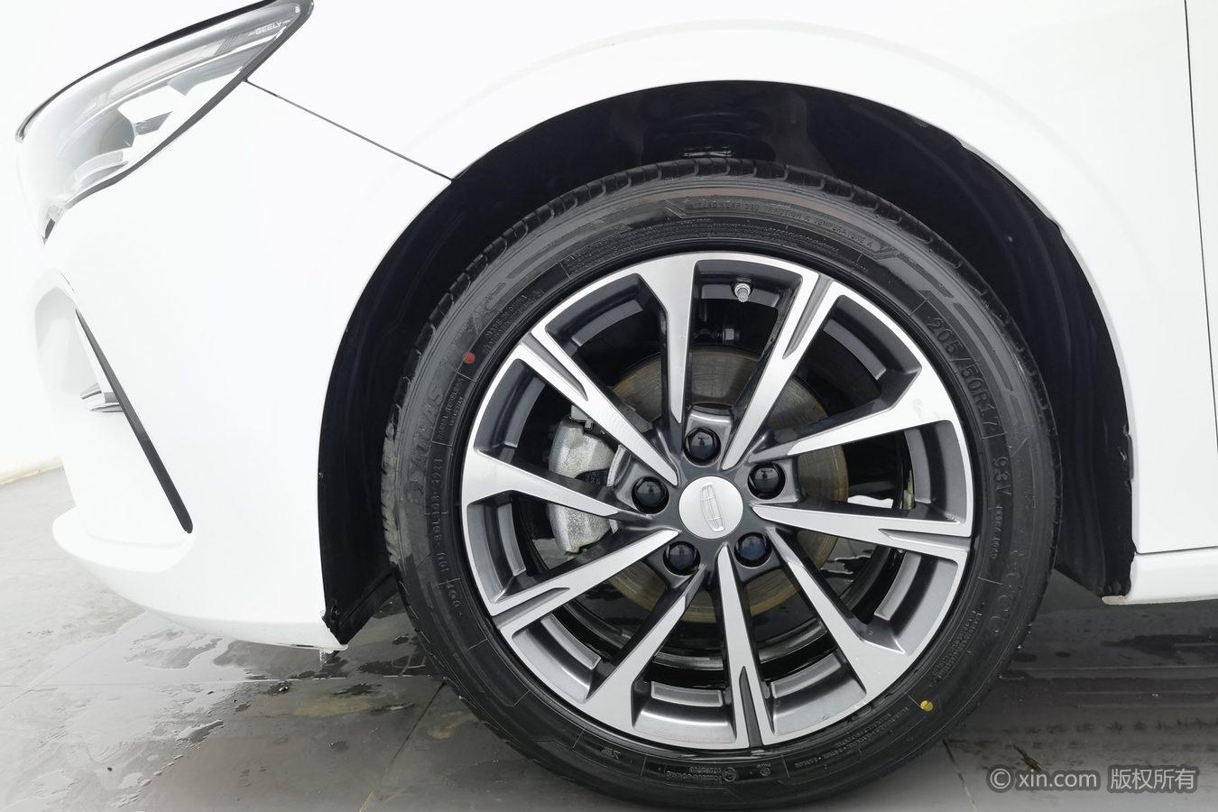 Geely Emgrand 2025 4 1.5L CVT Luxury