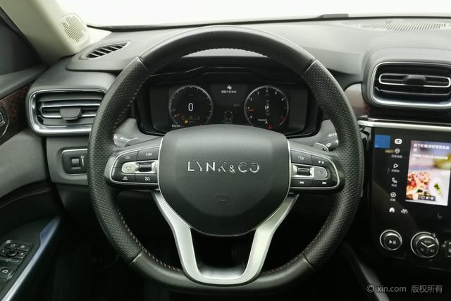 Lynk & Co 02 2019 2.0 T AT 2 WD Pro VI — фото 14