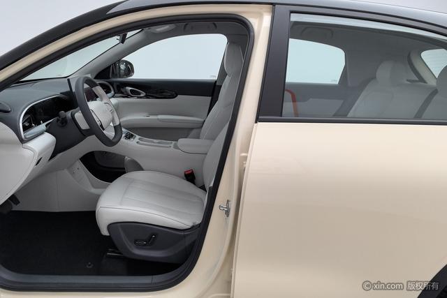 Geely Galaxy Xingyuan 2025 UP 410km — фото 17