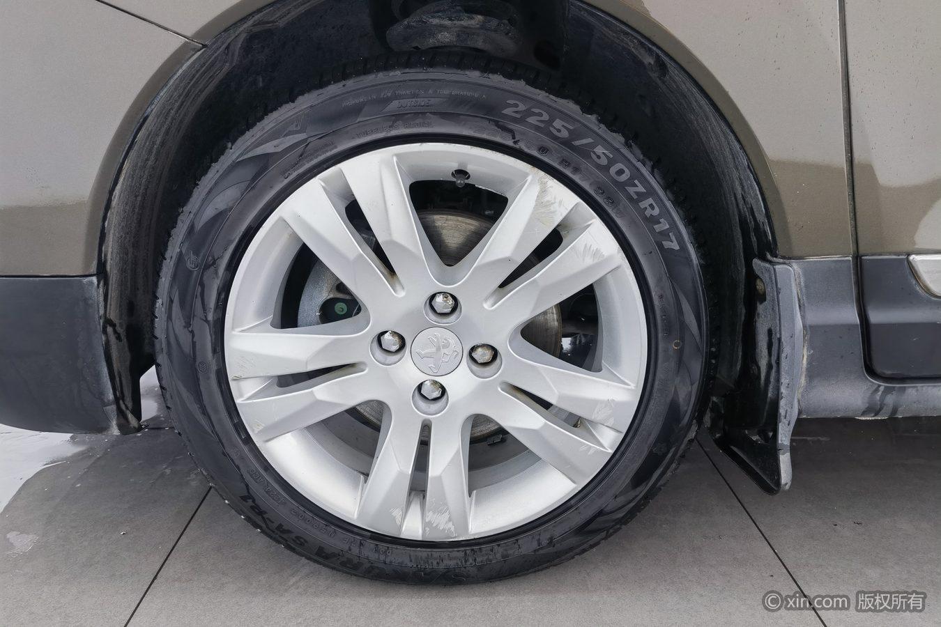 Peugeot 3008 2013 1.6THP AT