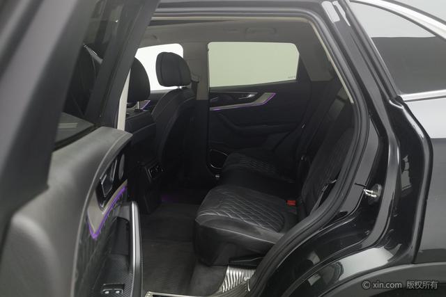 Red flag HS5 id 3857291 из Китая 12