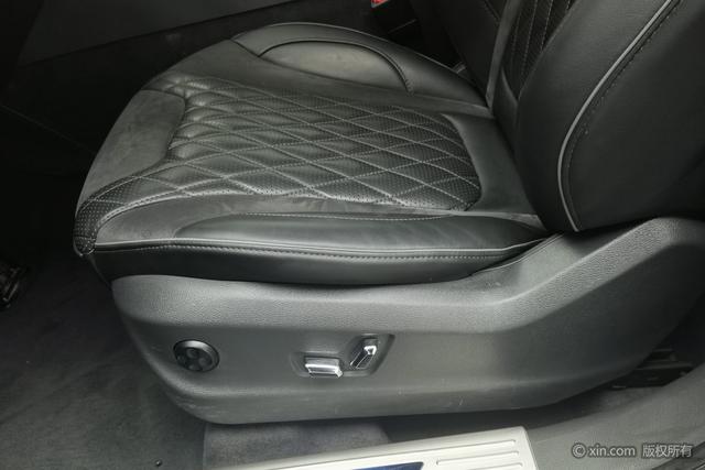 Red flag HS5 id 3857291 из Китая 24