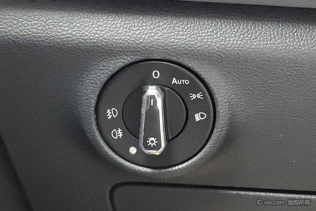 Volkswagen Sagitar 2019 280 TSI DSGComfort VI — фото 15