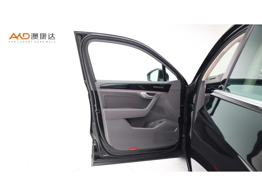 Volkswagen Touareg 2023 3.0TSI Sport