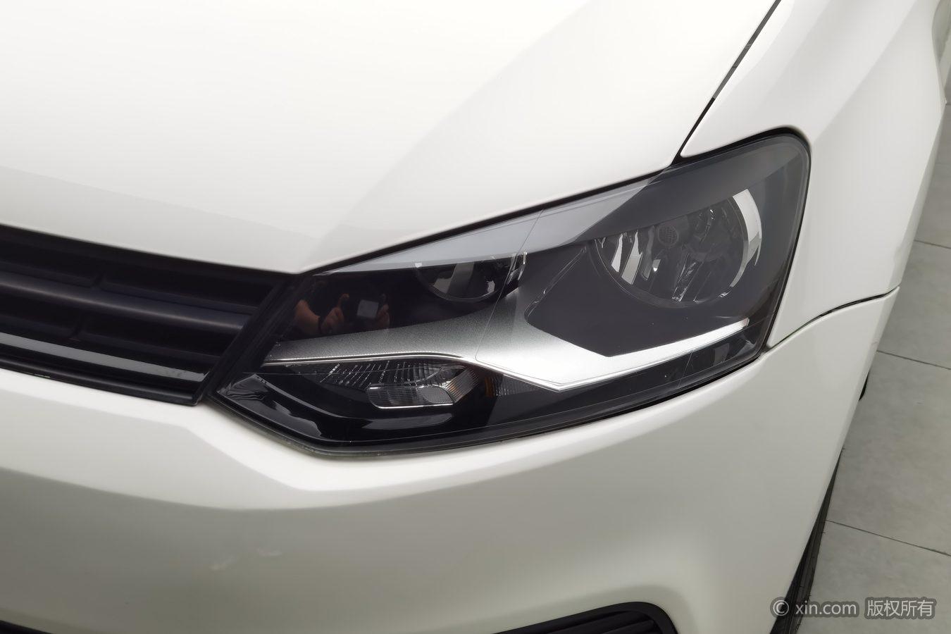 Volkswagen Polo 2014 1.4L MT
