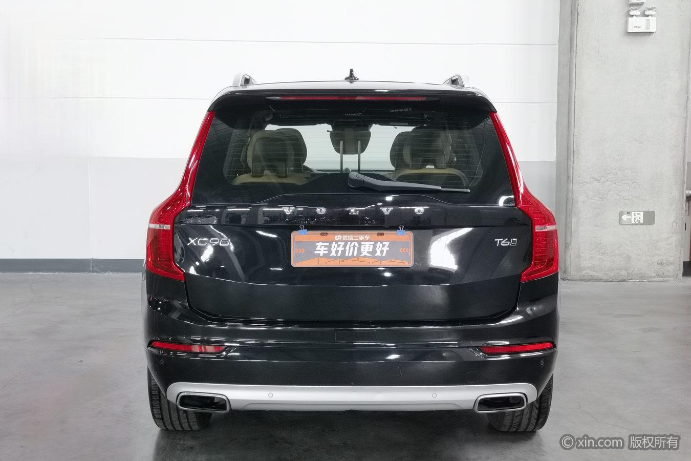 Volvo XC90 2018 T6 5 мест