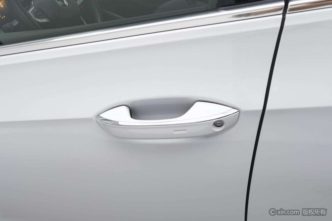 Volkswagen Golf 2021 200TSI DSG Pro