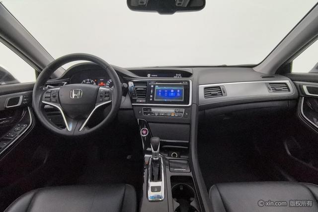 Honda Spirior 2015 2.0 L — фото 12