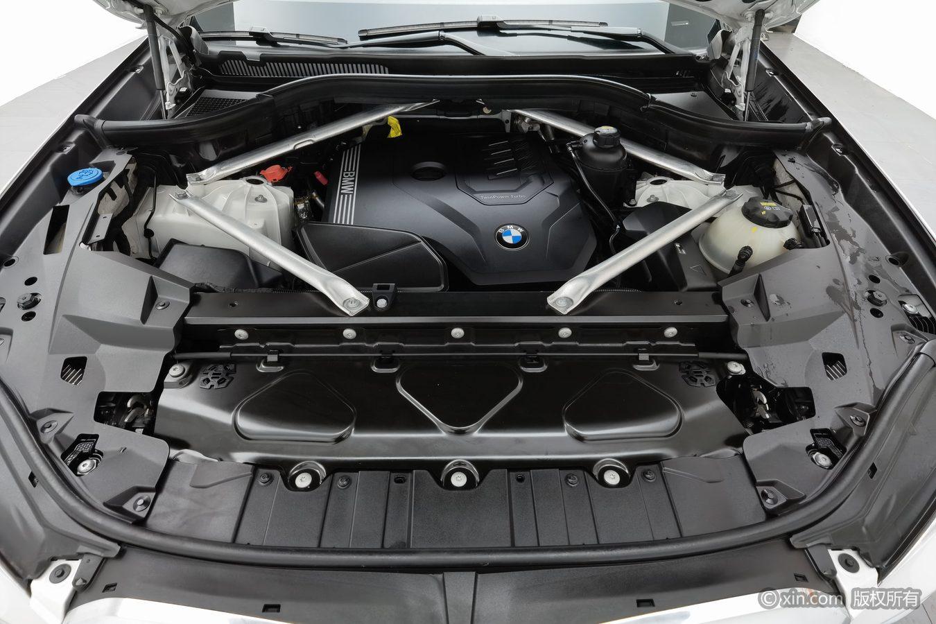 BMW X5 2022 xDrive 30Li M Sport