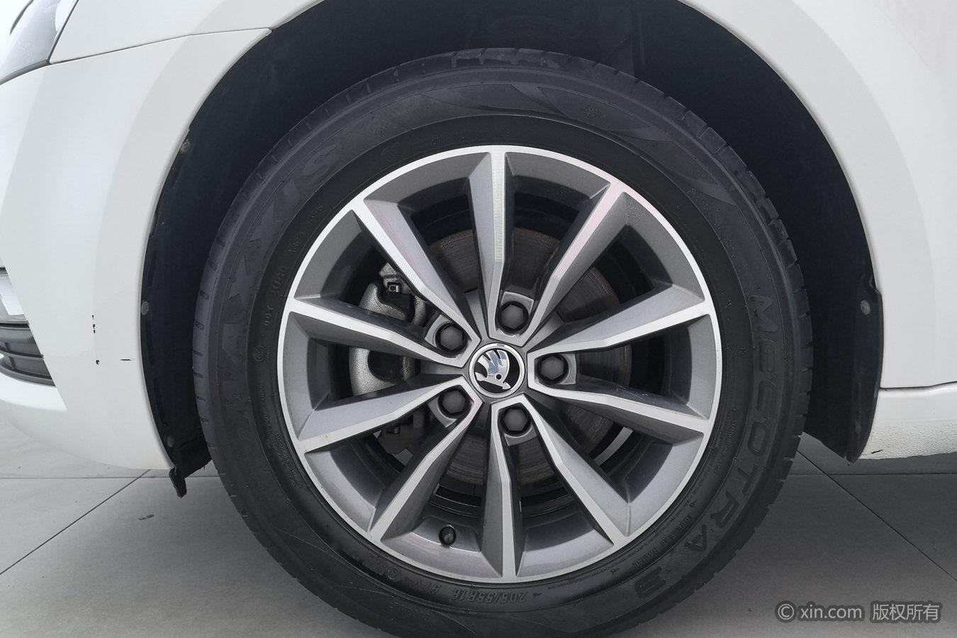 Skoda Octavia 2019 1.5L AT Comfort VI