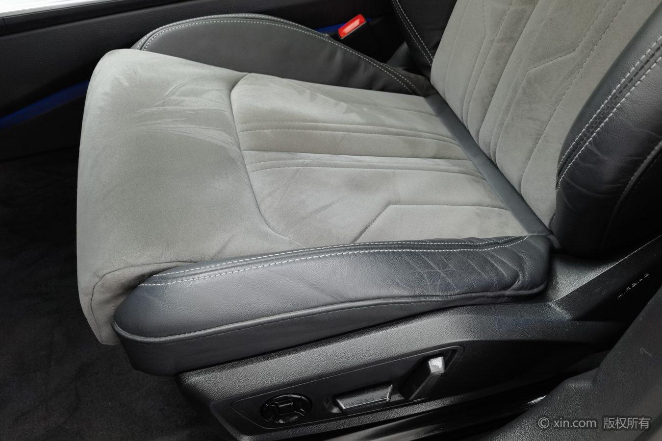 Audi A6L PHEV id 4485077 из Китая 19