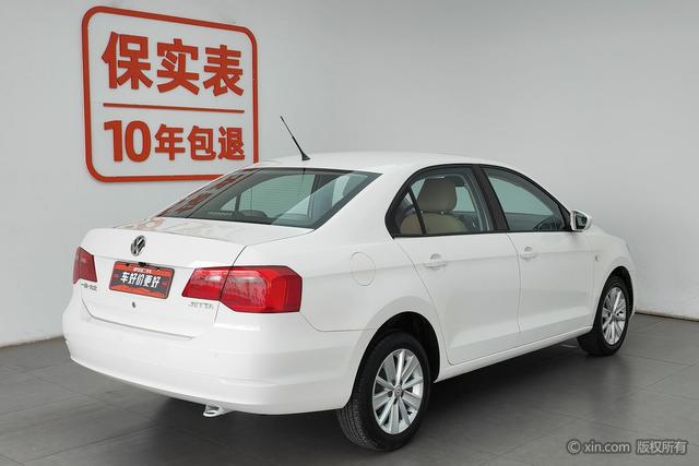 Volkswagen Jetta 2015 1.6 L MTComfort — фото 4