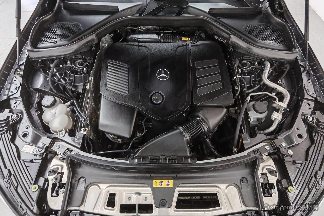 Mercedes-Benz GLC 2023 GLC 260 L 4MATIC 7 мест