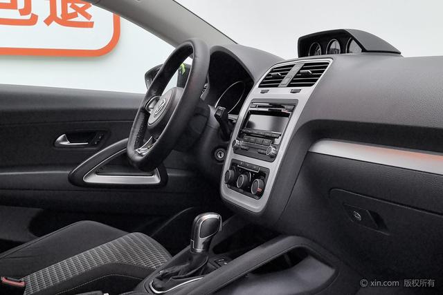 Volkswagen Scirocco 2015 1.4 TSI — фото 16