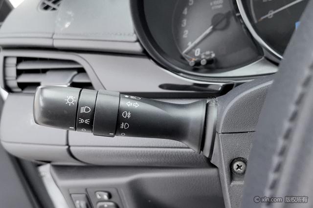 Toyota YARIS L 2020 X 1.5 L CVT — фото 15