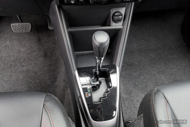 Toyota YARIS L 2020 X 1.5 L CVT — фото 14