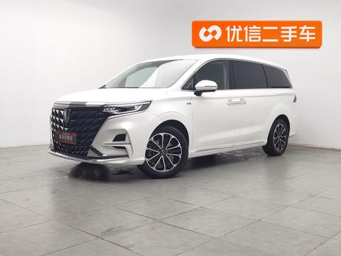 Roewe iMAX8