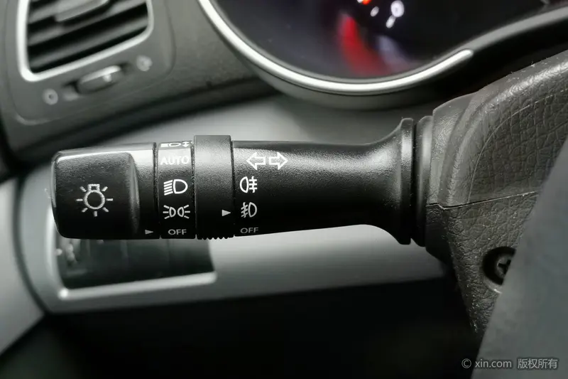 Kia Sorento — фото 11