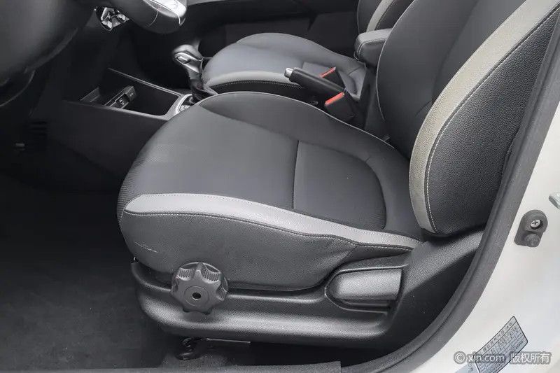 Kia 1.4 L CVT — фото 13
