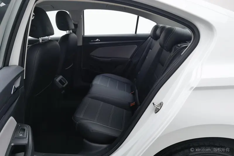 Volkswagen Bora 200 TSI DSG — фото 14