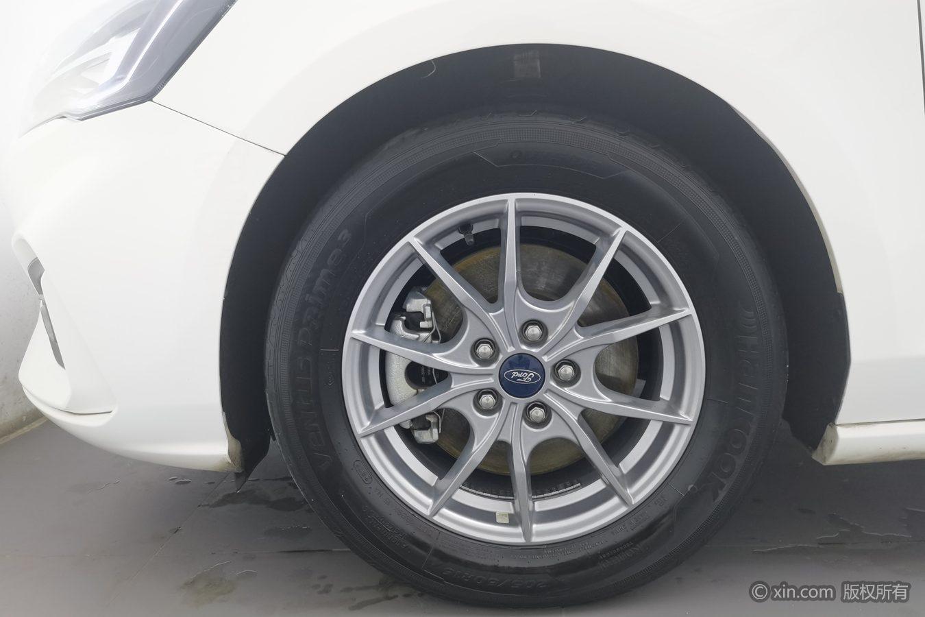 Ford Focus 2021 EcoBoost 180 AT