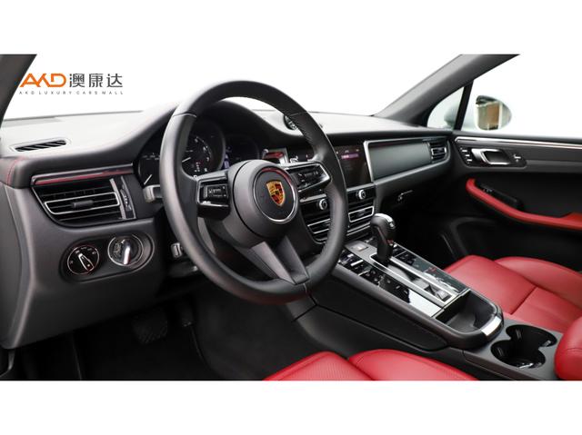 Porsche Macan 2022 Macan 2.0 T — фото 6