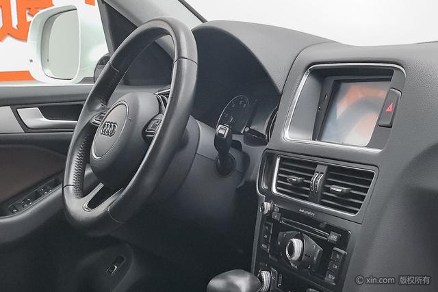 Audi Q5 2016 40 TFSI — фото 10