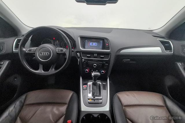 Audi Q5 2016 40 TFSI — фото 12
