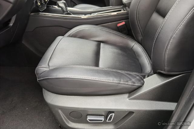 Chery Tiggo 8 2018 1.5 TCI ATPremium 7 — фото 18