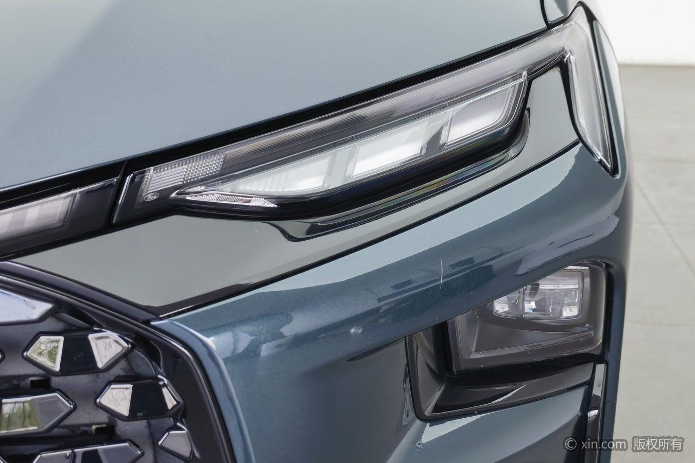 Ford Mondeo 2023 1.5T E- ST-Line