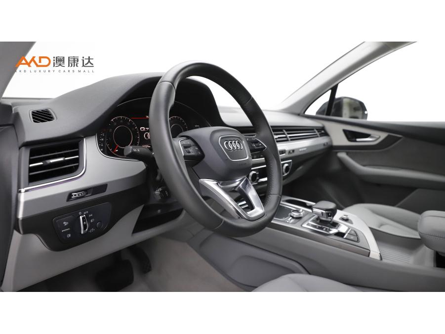 Audi Q7 2018 40 TFSI S line Sport