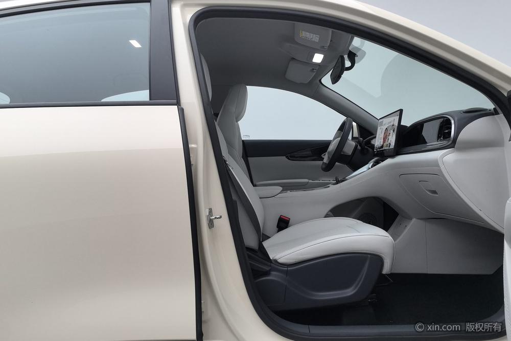 Geely Xingyuan, фото 24