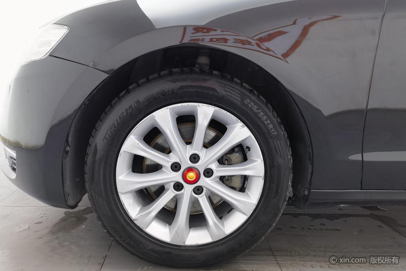 Hongqi H7 2015 2.0T Luxury