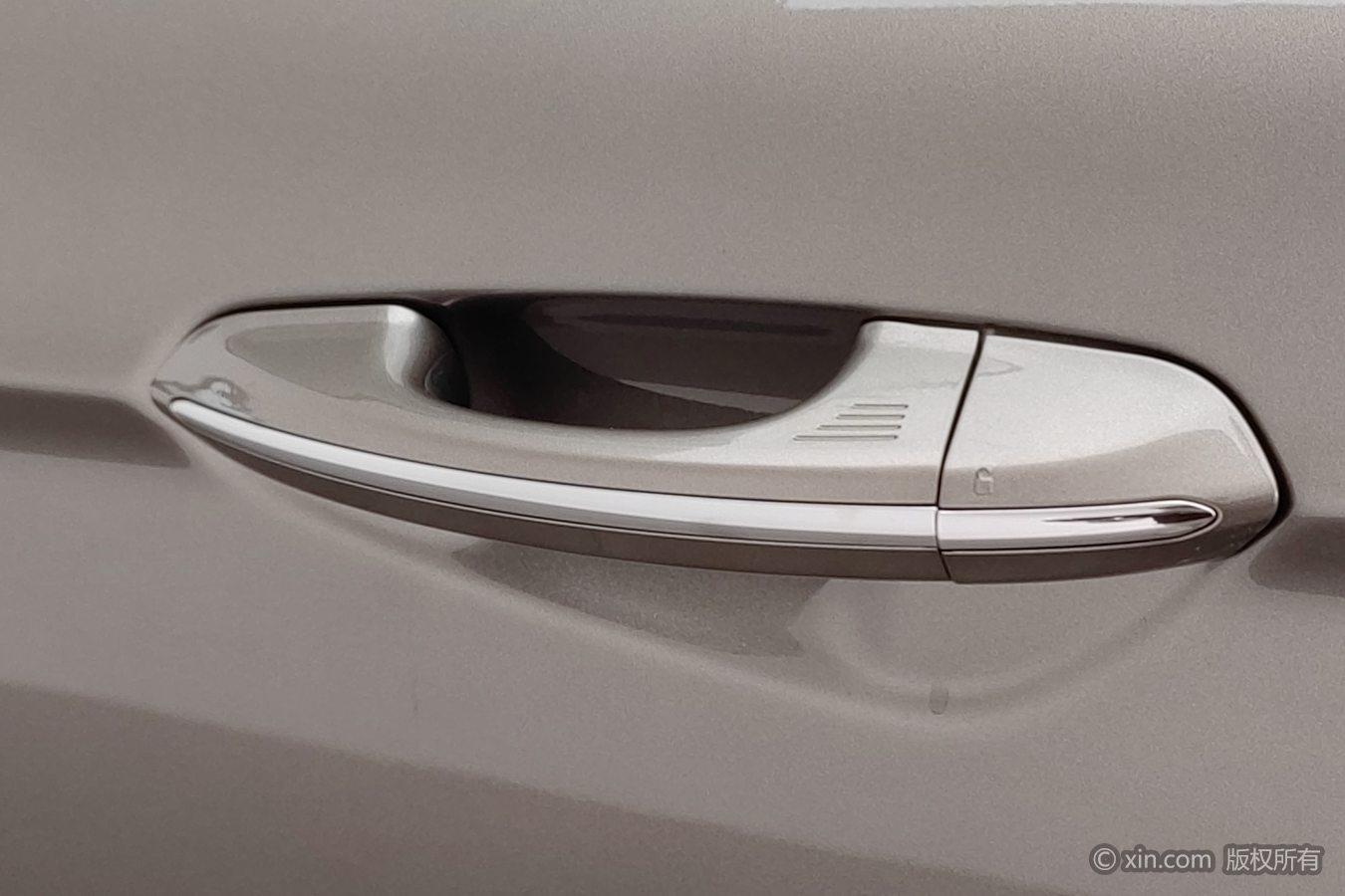 Ford Mondeo 2013 2.0L GTDi200 Fashion