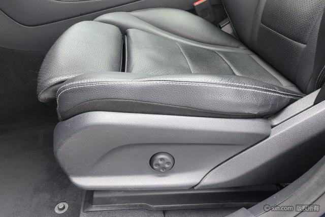 Mercedes-Benz GLC 2017 GLC 260 4 MATIC — фото 19
