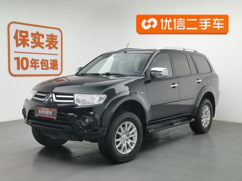 Pajero Jinchang 2013 3.0L automatic four-wheel drive Ultimate Edition