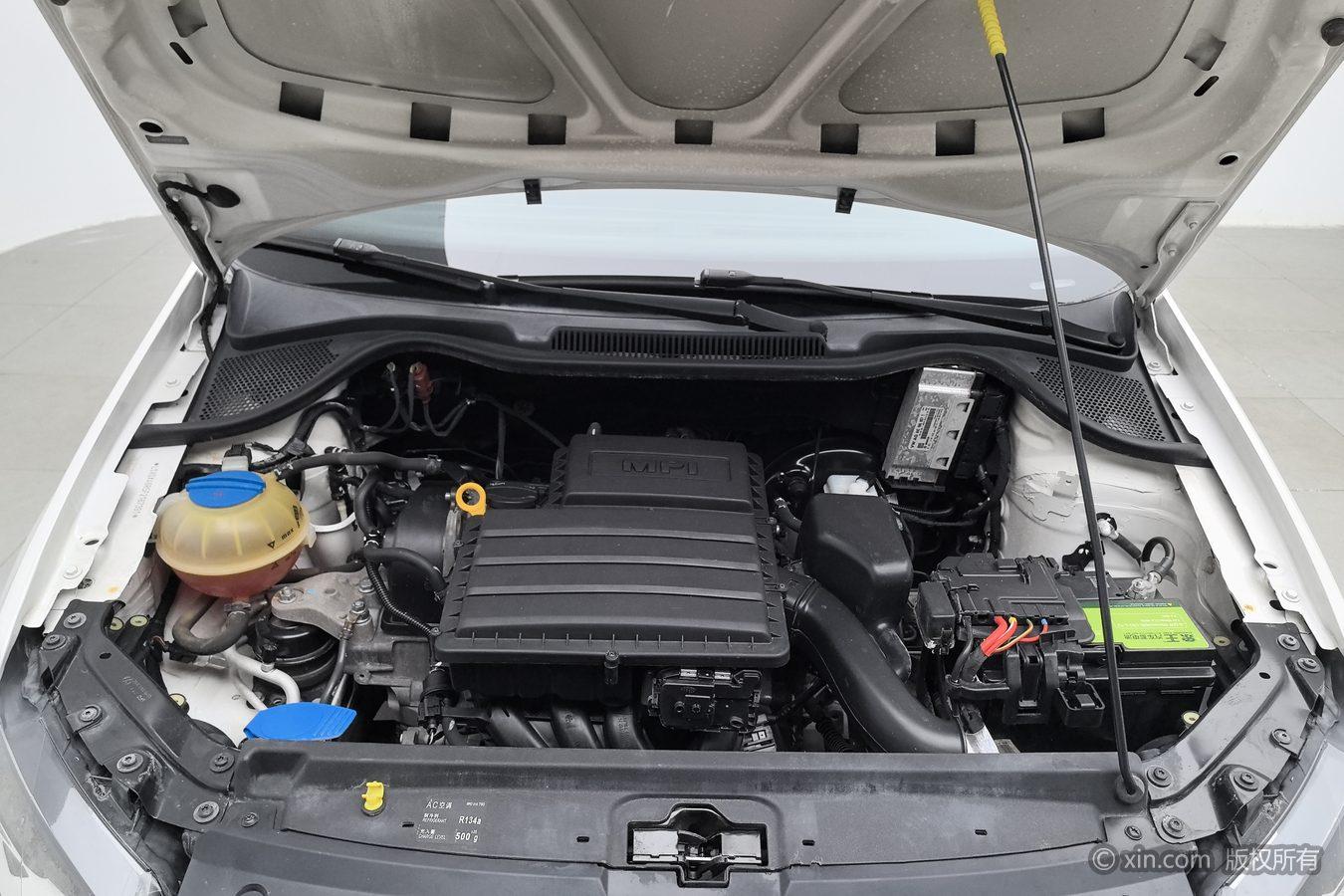 Volkswagen Polo 2014 1.4L MT