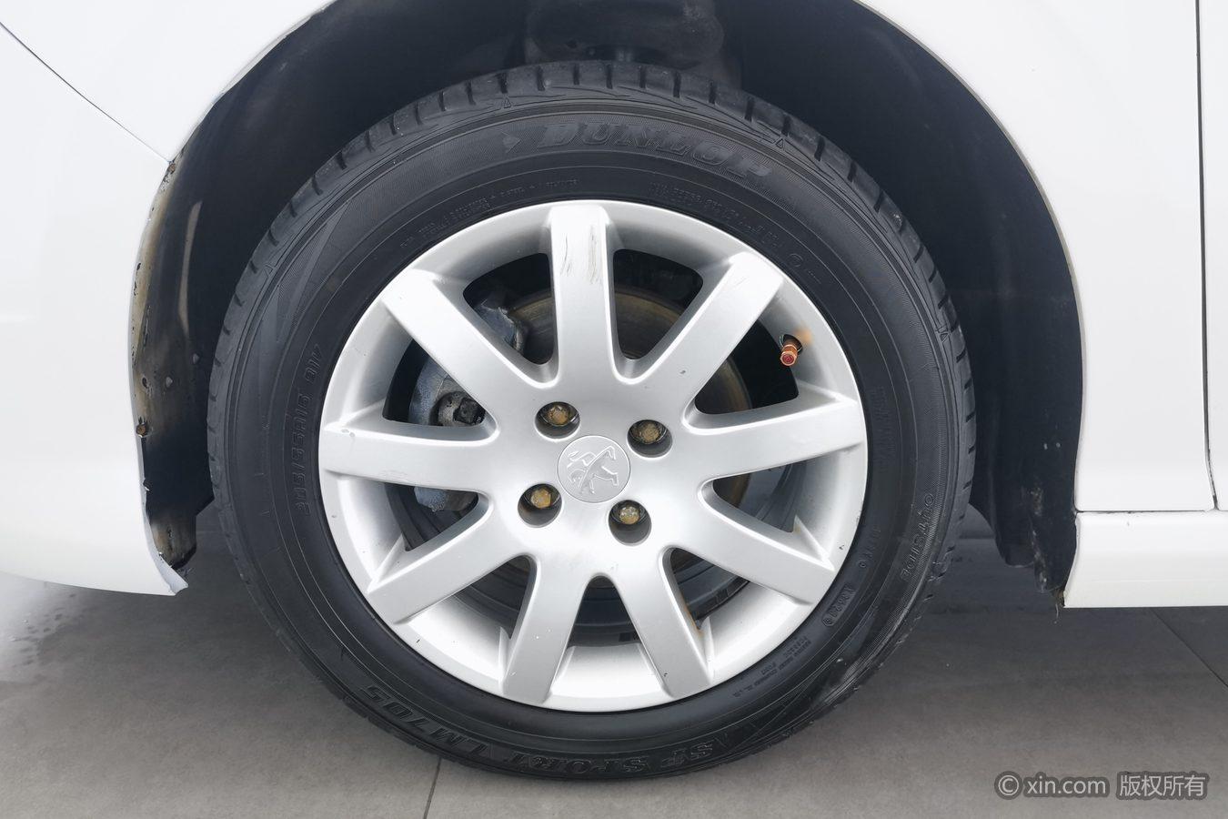 Peugeot 308 2014 1.6L MT