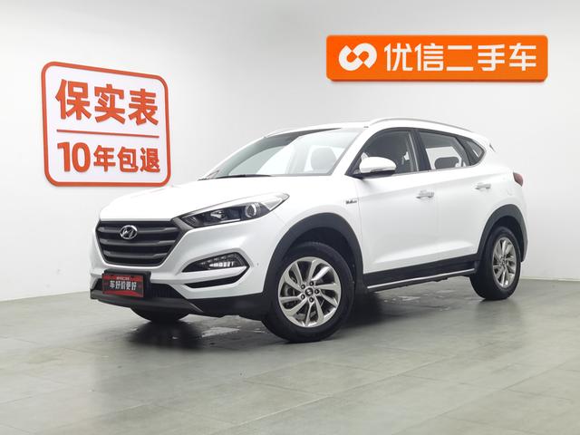 Hyundai Tucson 2015 года выпуска