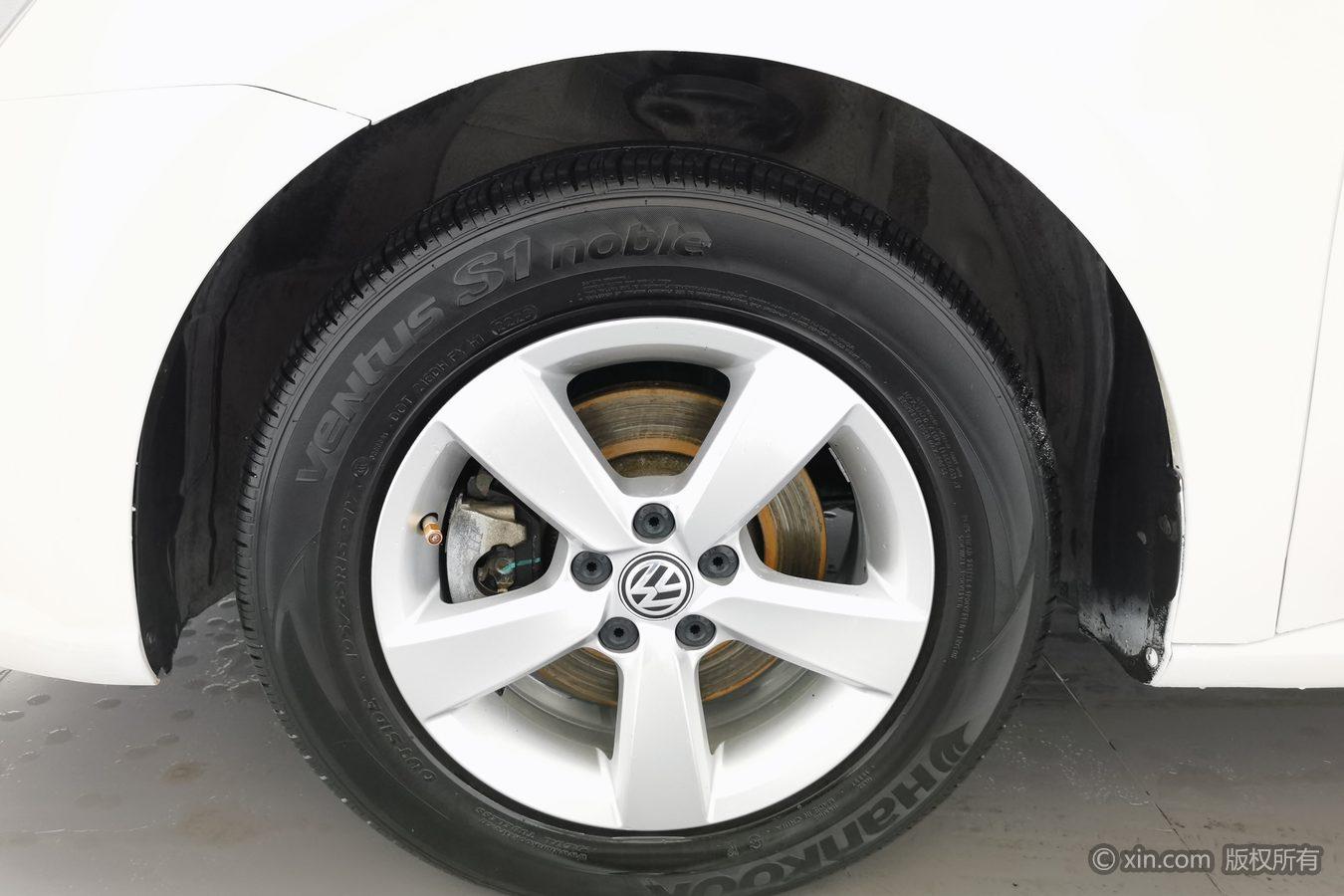 Volkswagen Gran Lavida 2015 1.6L AT