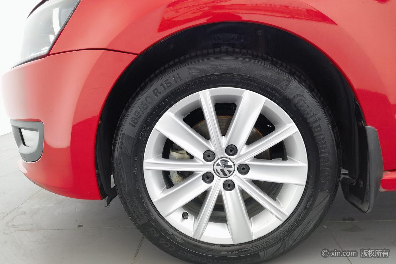 Volkswagen Polo 2013 1.6L AT Luxury