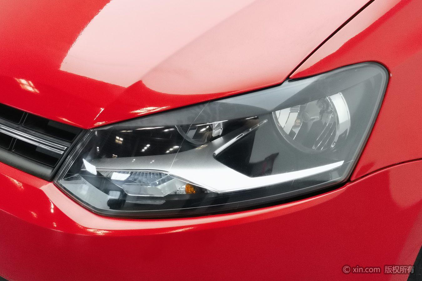 Volkswagen Polo 2013 1.6L AT Luxury