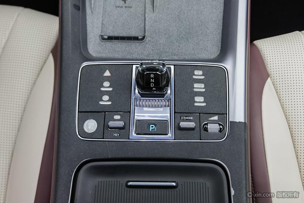 BYD Seal DM, фото 11