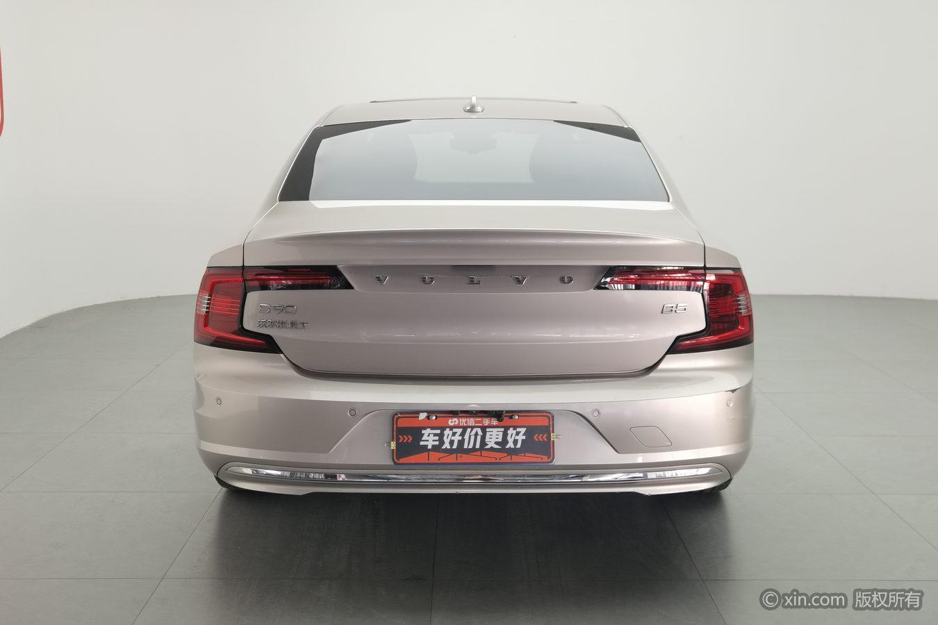 Volvo S90 2025 B5 Luxury