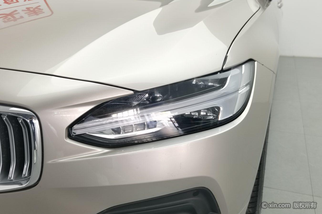 Volvo S90 2025 B5 Luxury