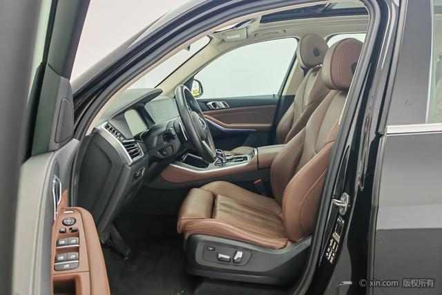 BMW X5 2022 x Drive 30i M — фото 17